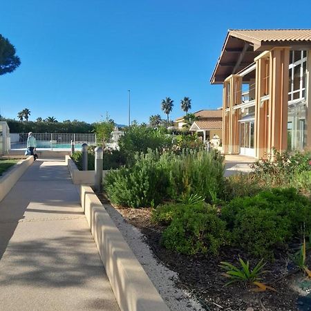 Апартаменти Port Frejus Thalasso Base Nature Екстер'єр фото
