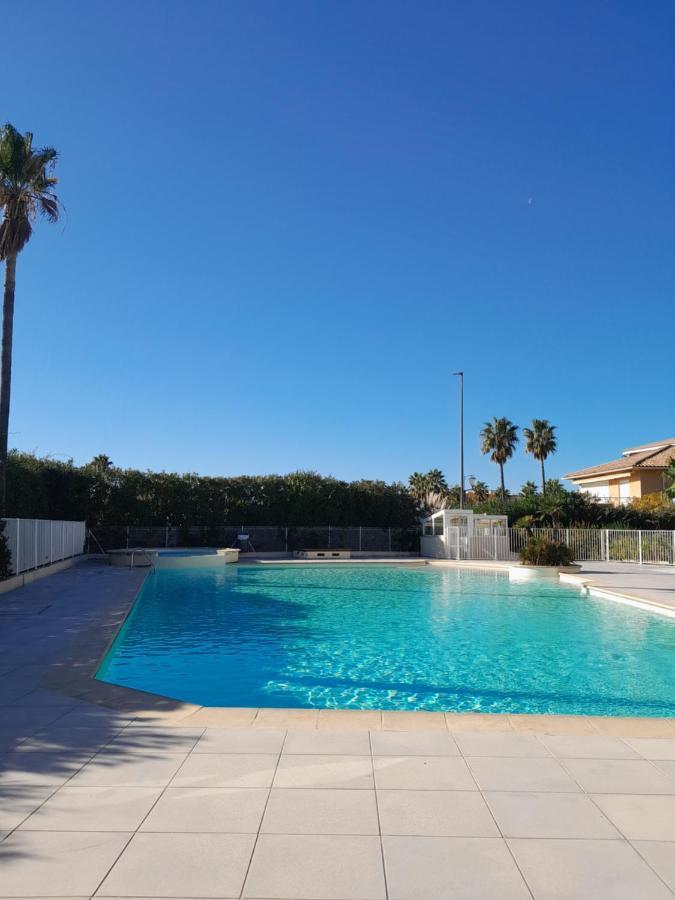 Апартаменти Port Frejus Thalasso Base Nature Екстер'єр фото